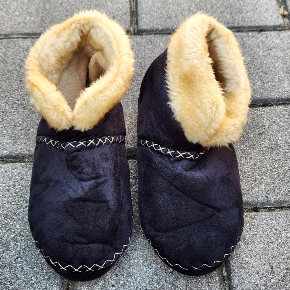 Easy Spirit Black Microsuede Bootie Slippers w/Faux Fur Trim M